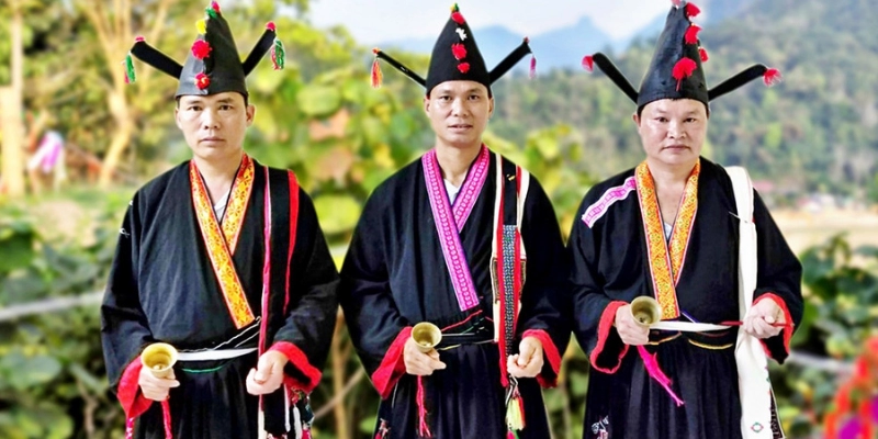 Thầy Cúng